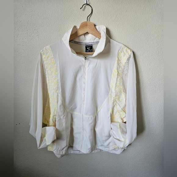 Nike Women's Jackets & Coats Nike Icon Clash Running Jacket S - Picture 9 of 14